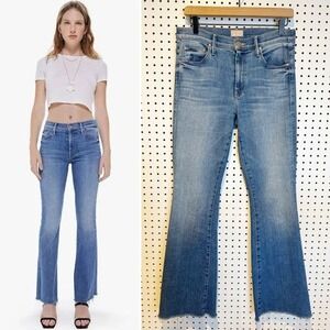 MOTHER Denim | The Weekender Fray Jeans in A Groovy Kind of Love Raw Hem Size 29